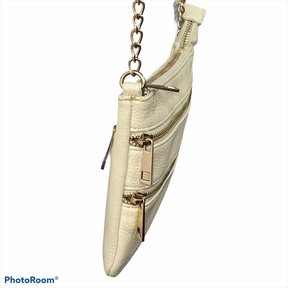 Call it Spring Cross Body! - Picture 3 of 9